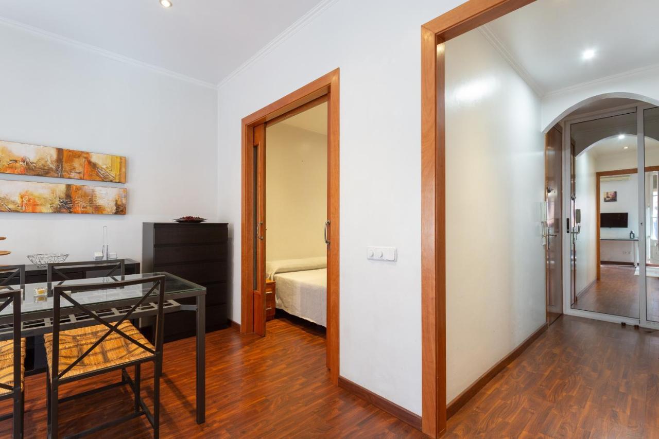 Aparteasy - Turo Park With Lovely Balcony Барселона Экстерьер фото